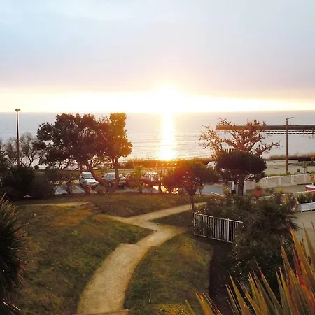 2p4 Sea/pool View Apartment *